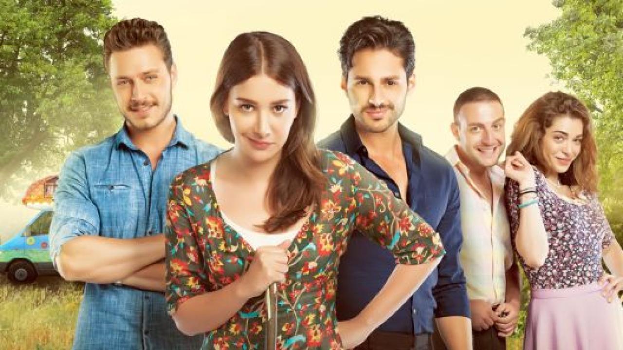 مسلسل الحياة جميلة بالحب الحلقة 1 مترجمة